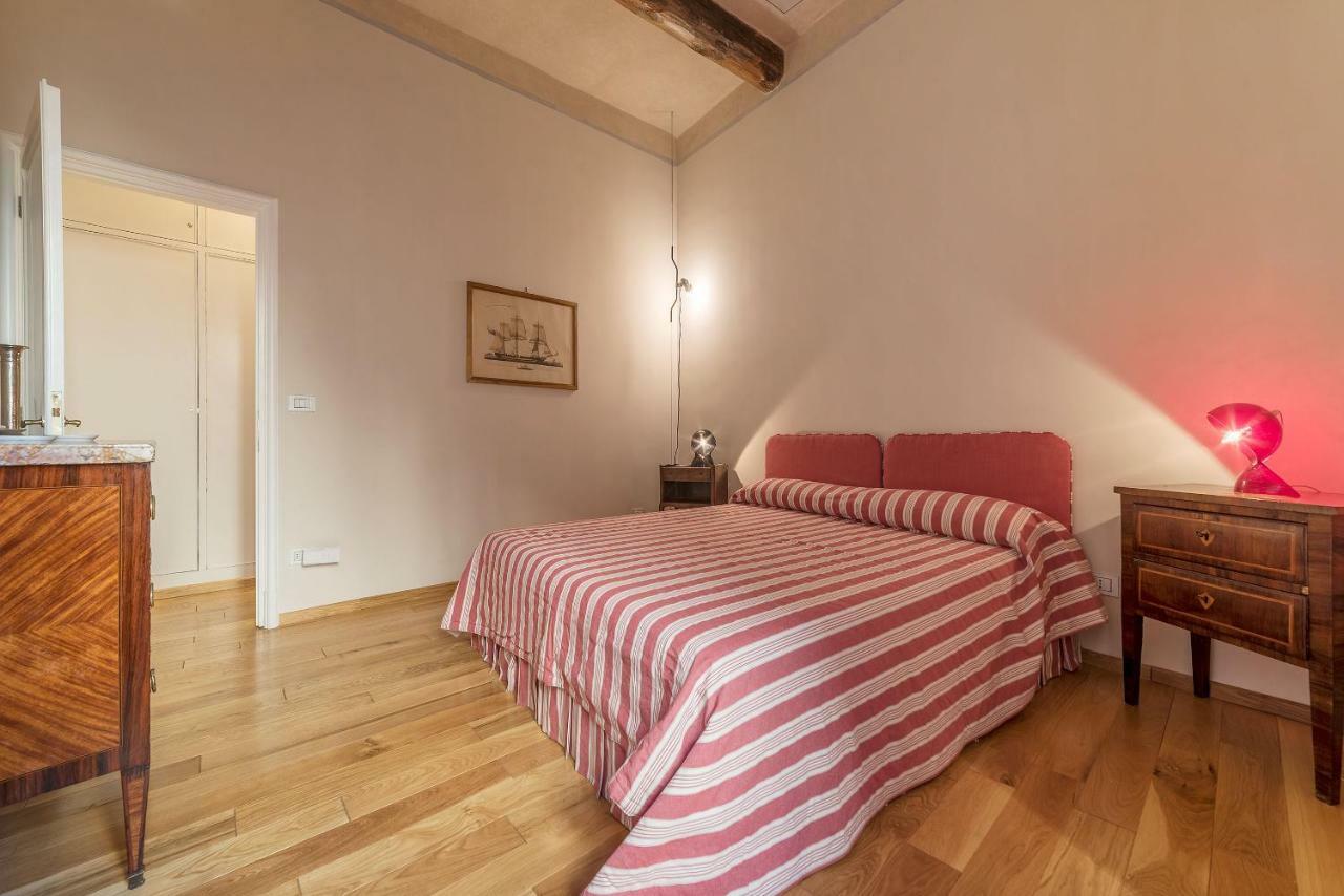 Apartment Monti Stunning With Terrace Rome