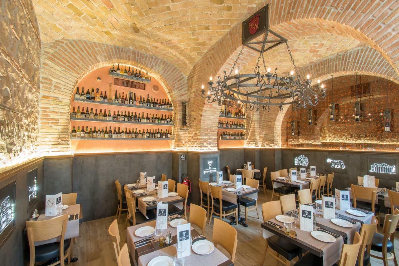 Hostel Alessandro Palace & Bar Rome