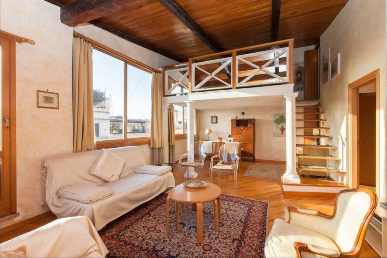 Amazing Panoramic Artist's Loft Spanish Steps * Rome