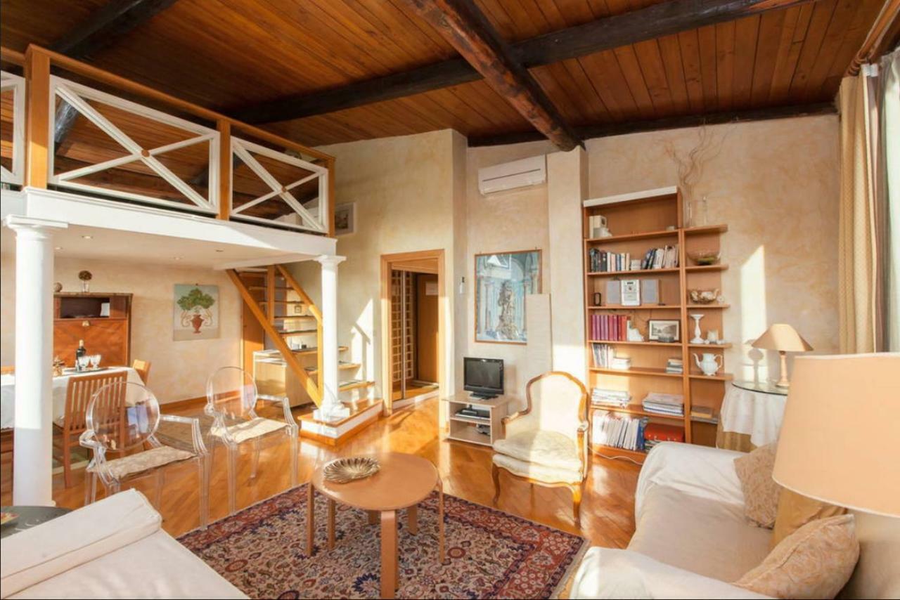 Apartment Amazing Panoramic Artist's Loft Spanish Steps Rome