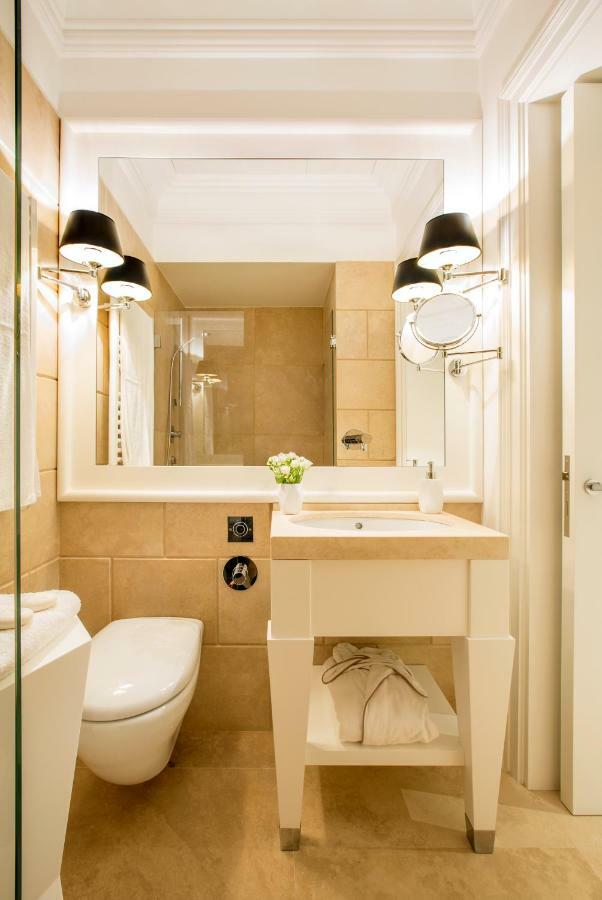 Residenza B 2* Rome