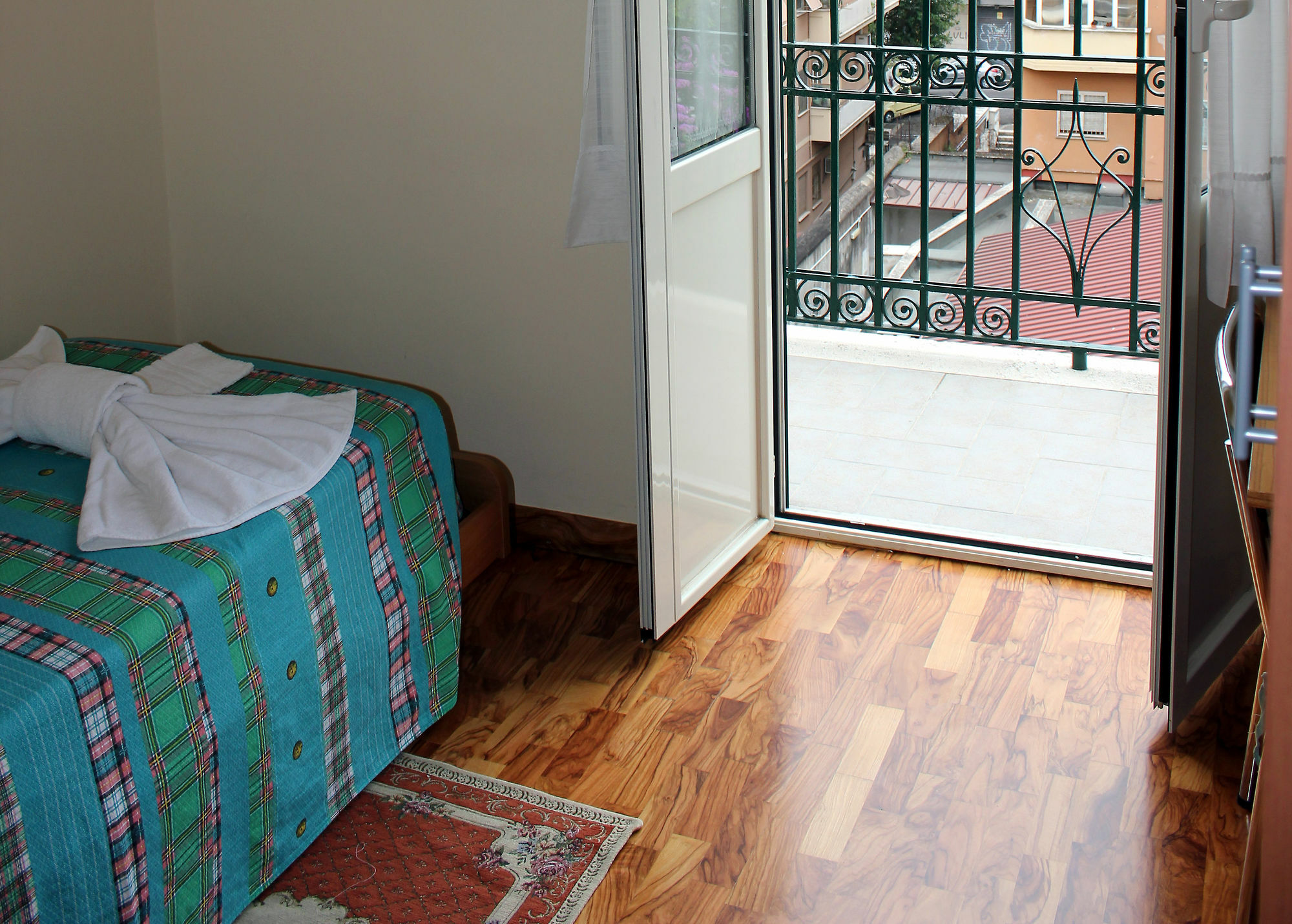 Casa Per Ferie Beato Rosaz Guest house Rome