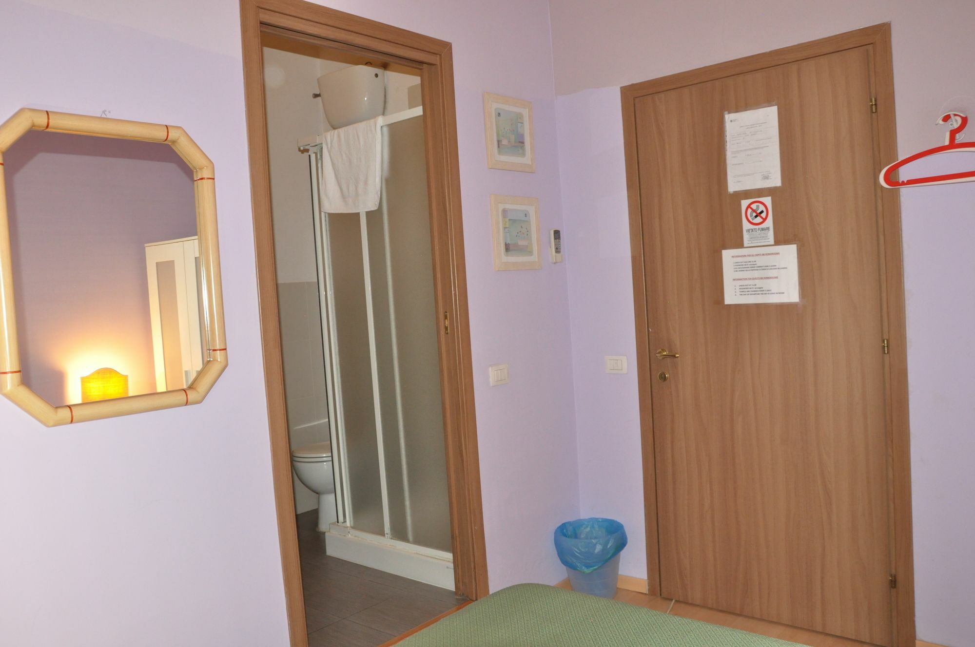 Romerooms Bed & Breakfast