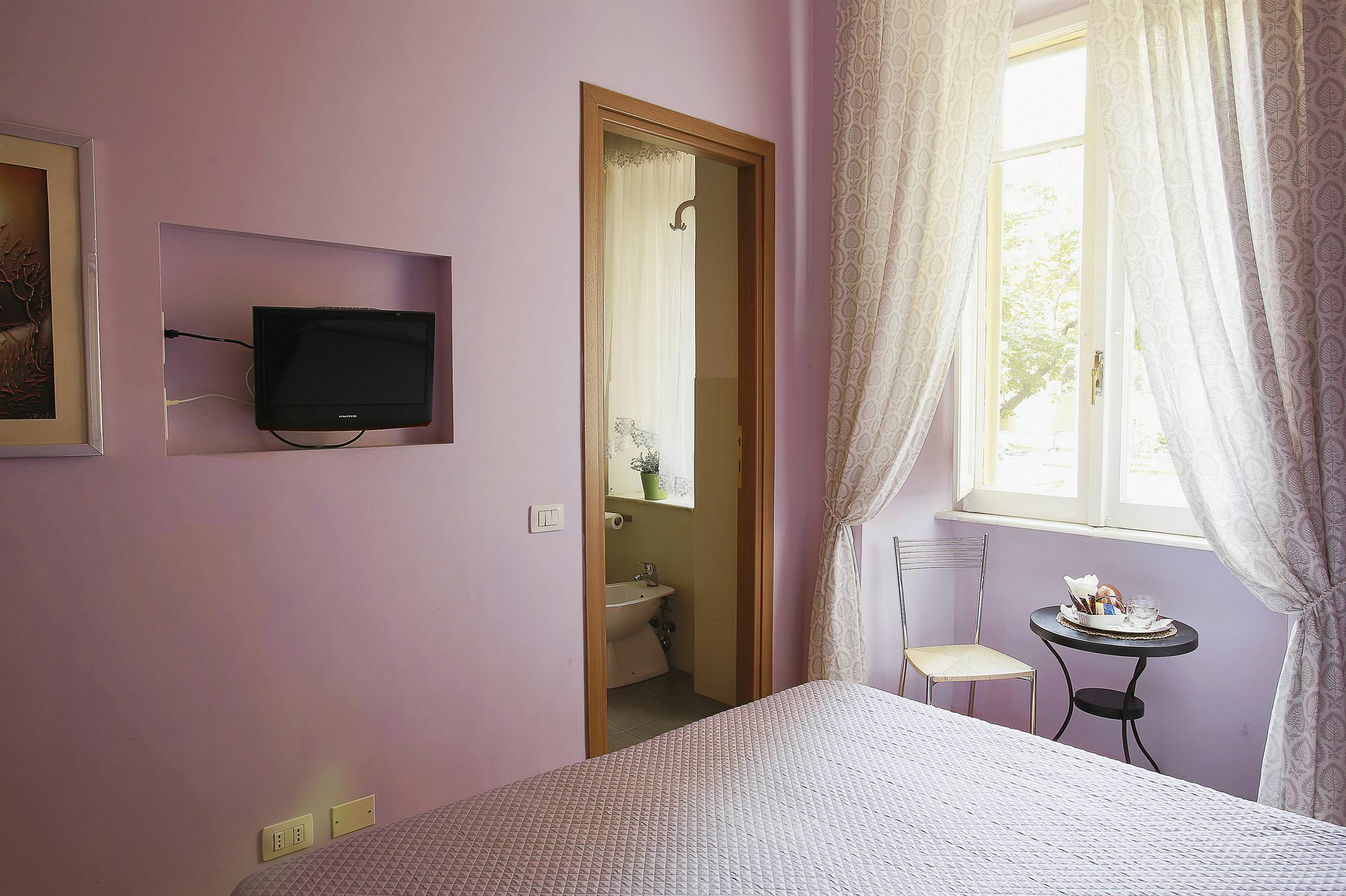 Bed & Breakfast Romerooms 3*