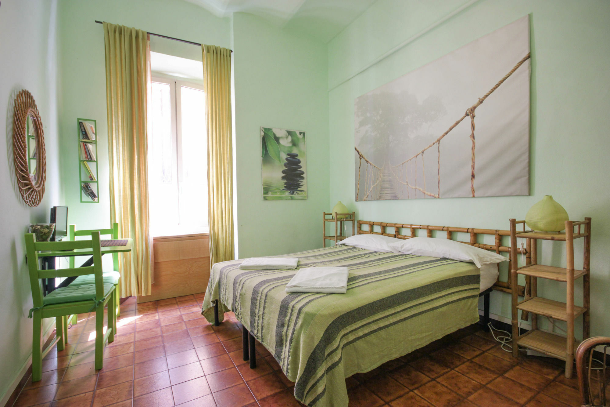 Sixbeds 2* Rome