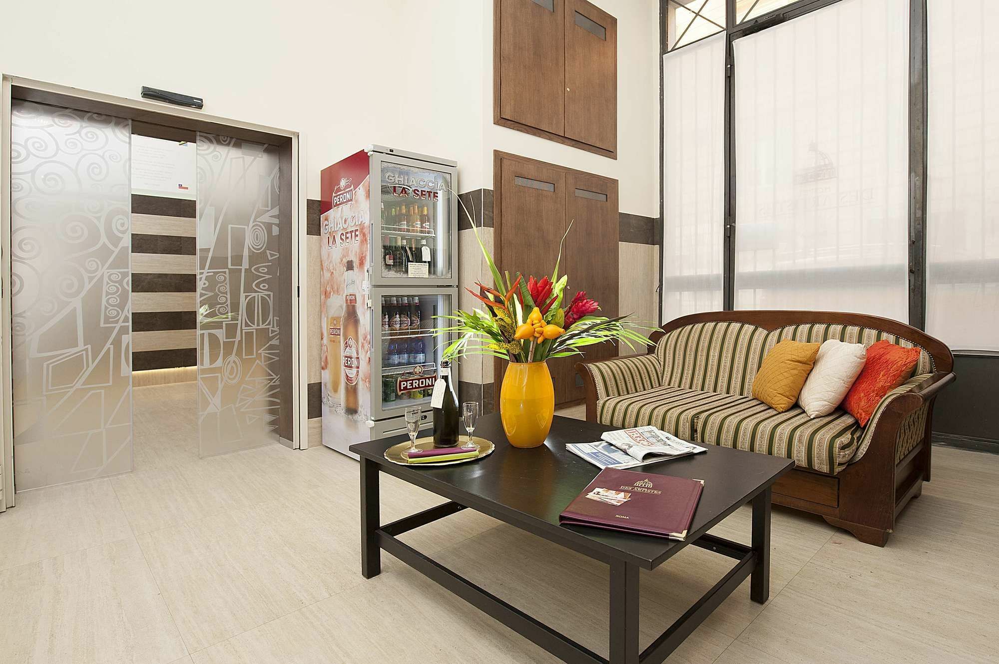 Budget Rooms Des Arts Rome