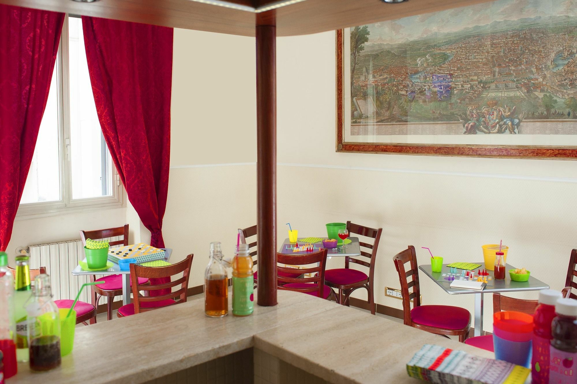 Budget Rooms Des Arts Hostel