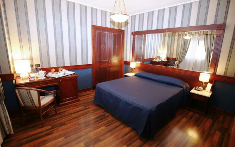 Regent Hotel 4*