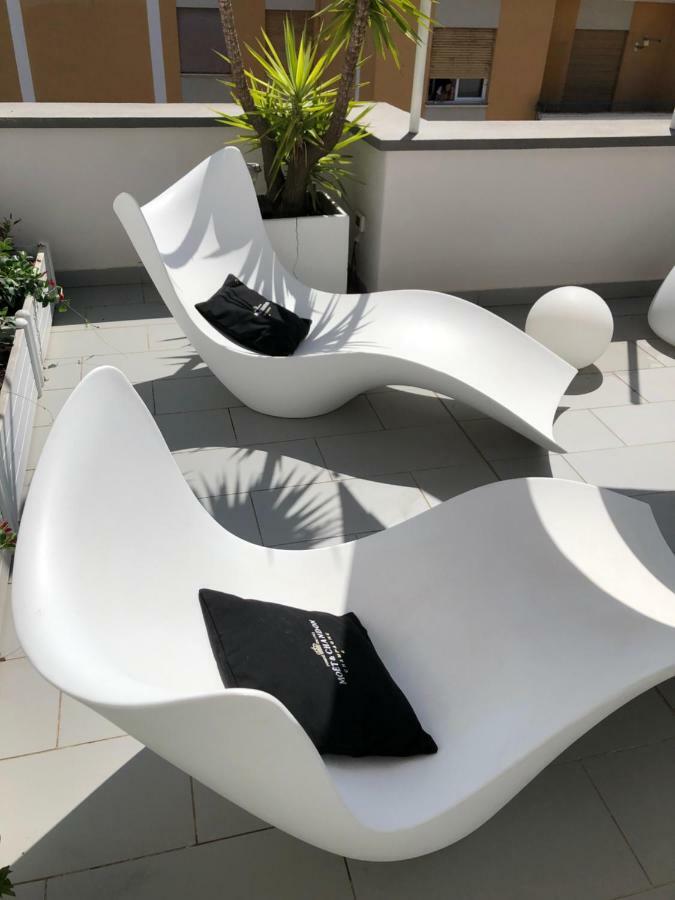Glamroom Luxury Terrace Guest house