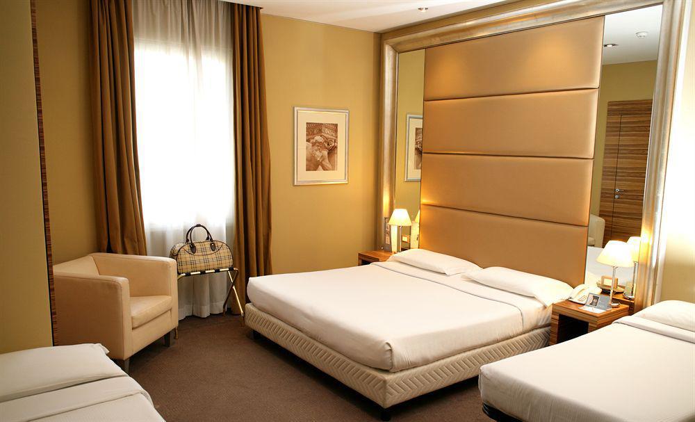 Saint John Hotel