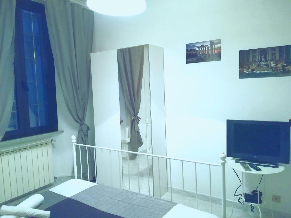 Rhome Sweet Rhome Apartment