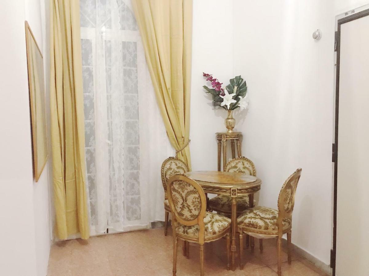 Rondanini Apartment Rome