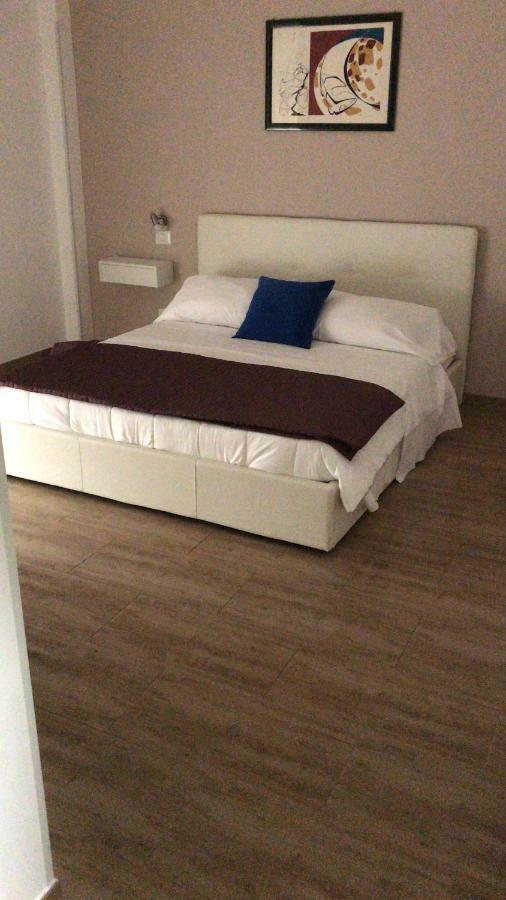 Juna's Guest house