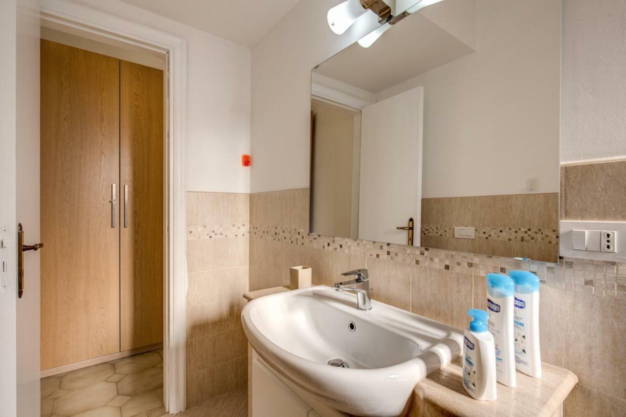 Casa Di Luca _ 3 Bdr * Roma