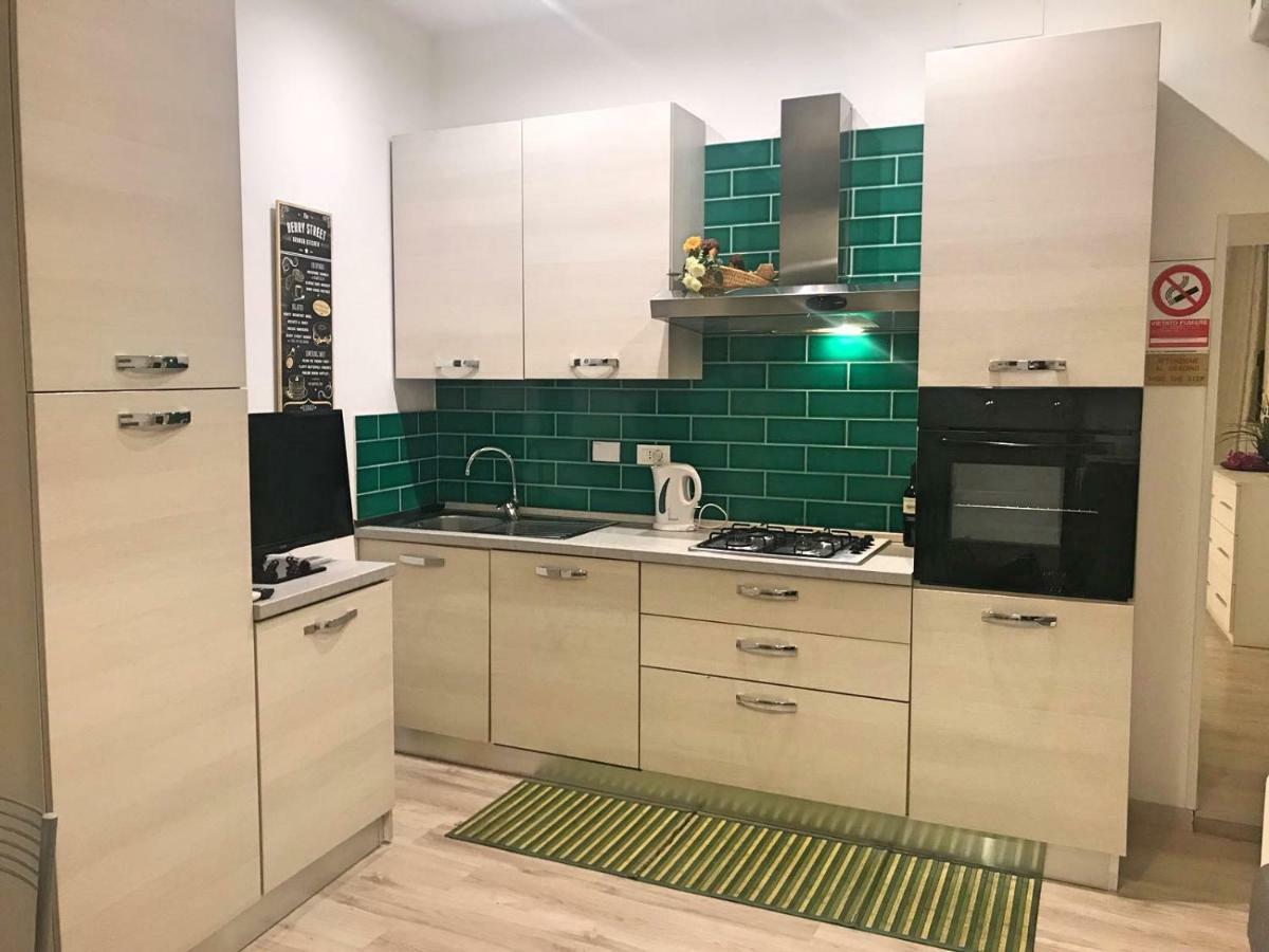 Bmga L Coliseum 1bdr For Couples Apartment