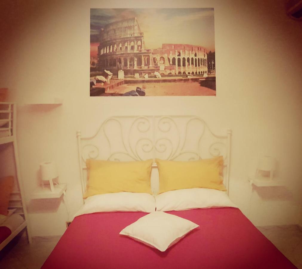 Rhome Sweet Rhome Apartment
