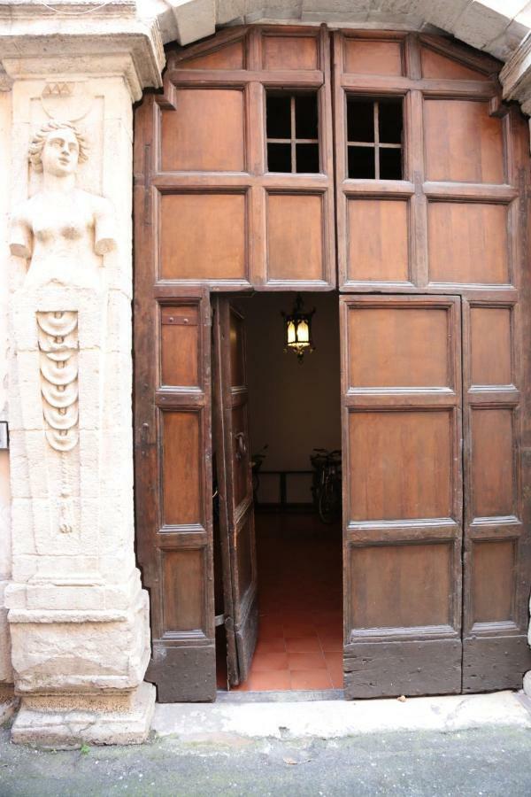 Un Tetto Al Pantheon Roma