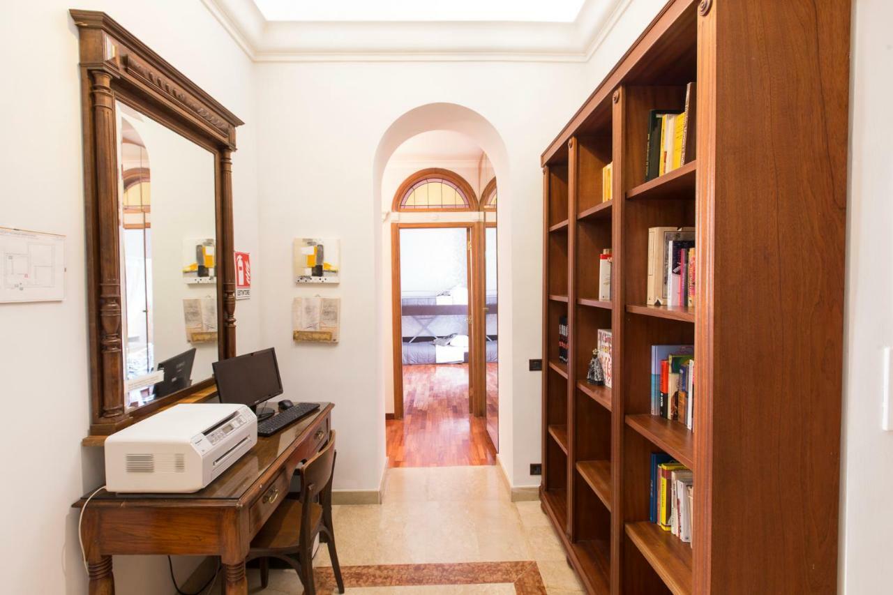 Monia Coliseum Apartment *