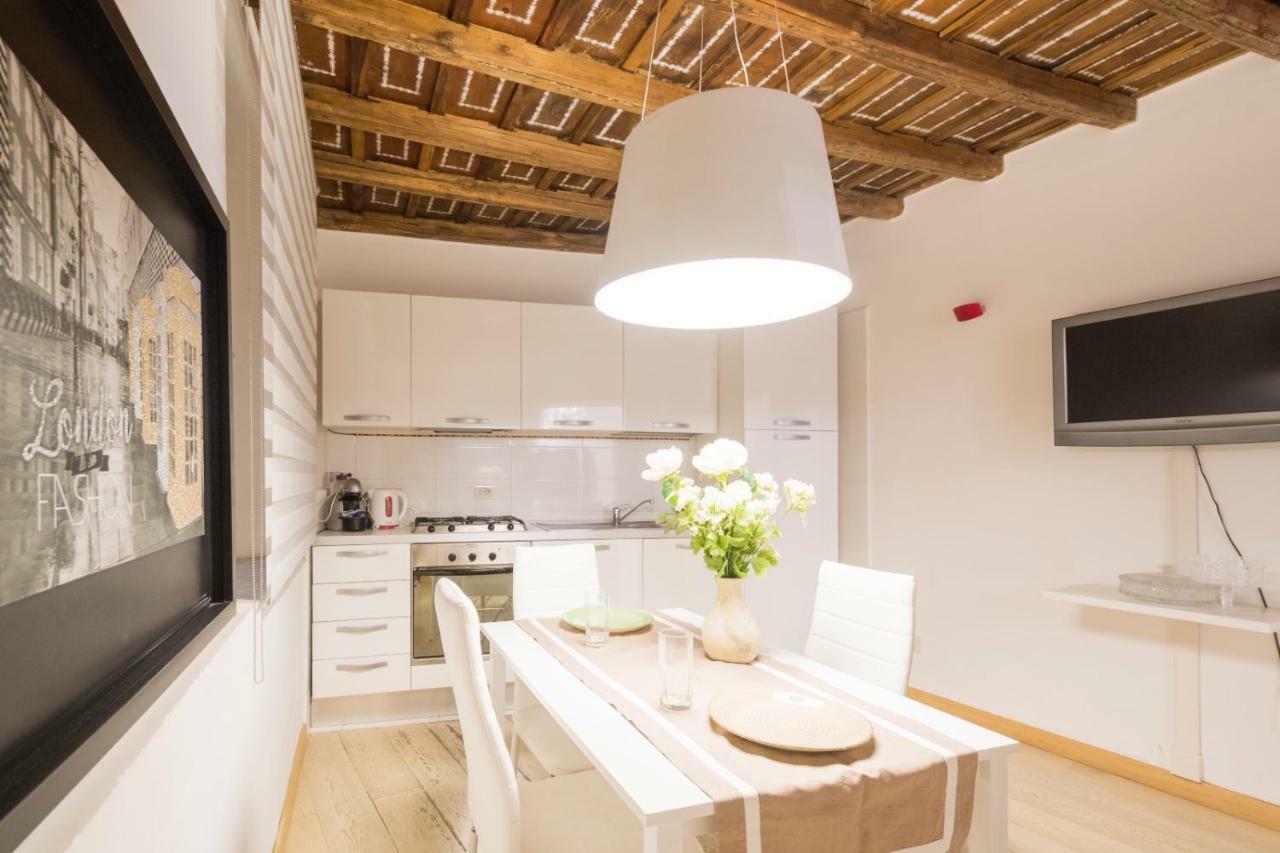 Apartment Portico D'ottavia