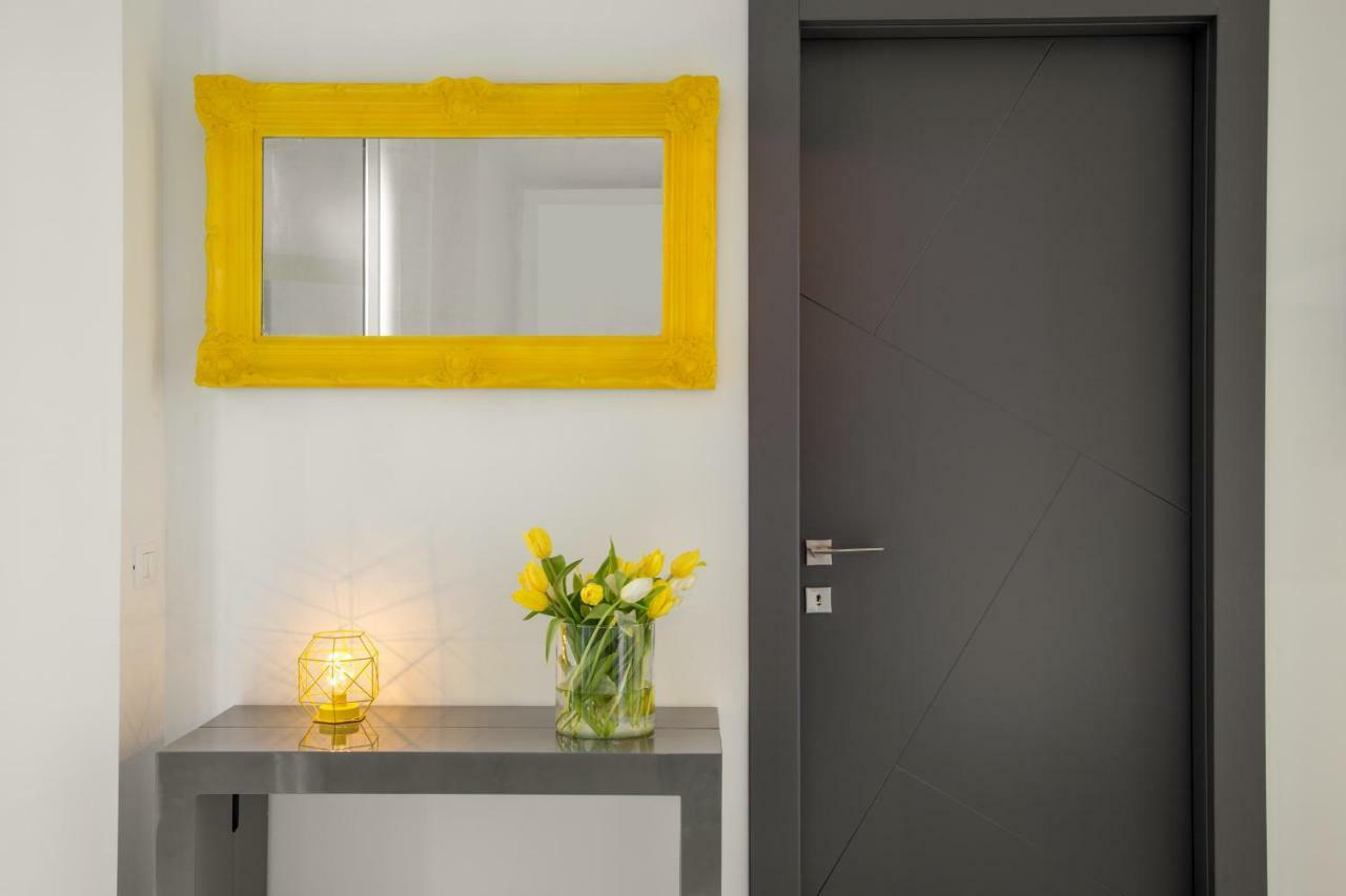 Gcf Luxury Suites, 2*