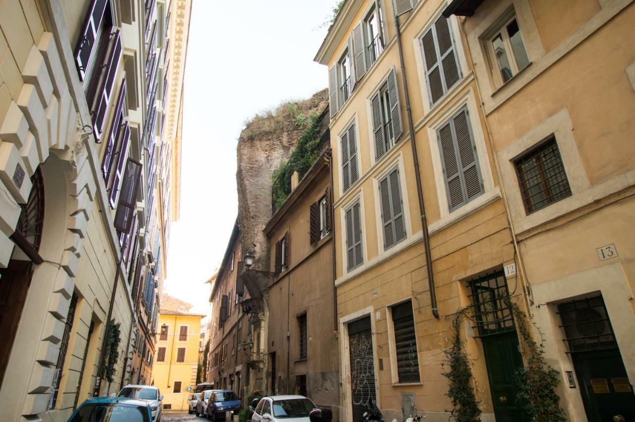 Apartment Charming Pantheon Apt In The Heart Of Rome *
