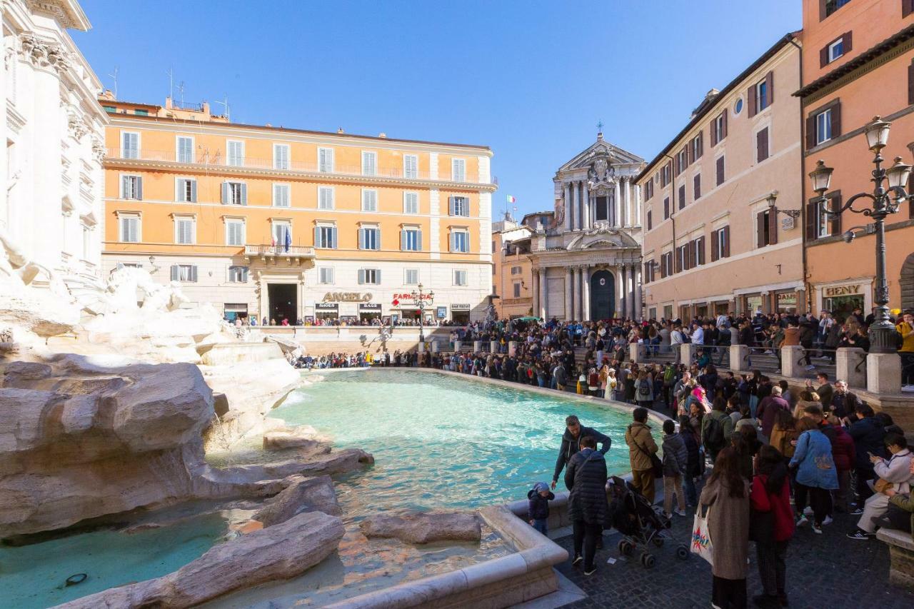 Lovely New Home, Fontana Di Trevi *