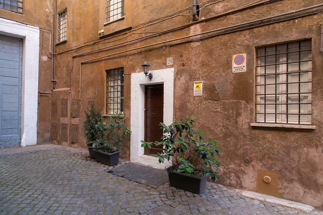 Giulia Apartment *