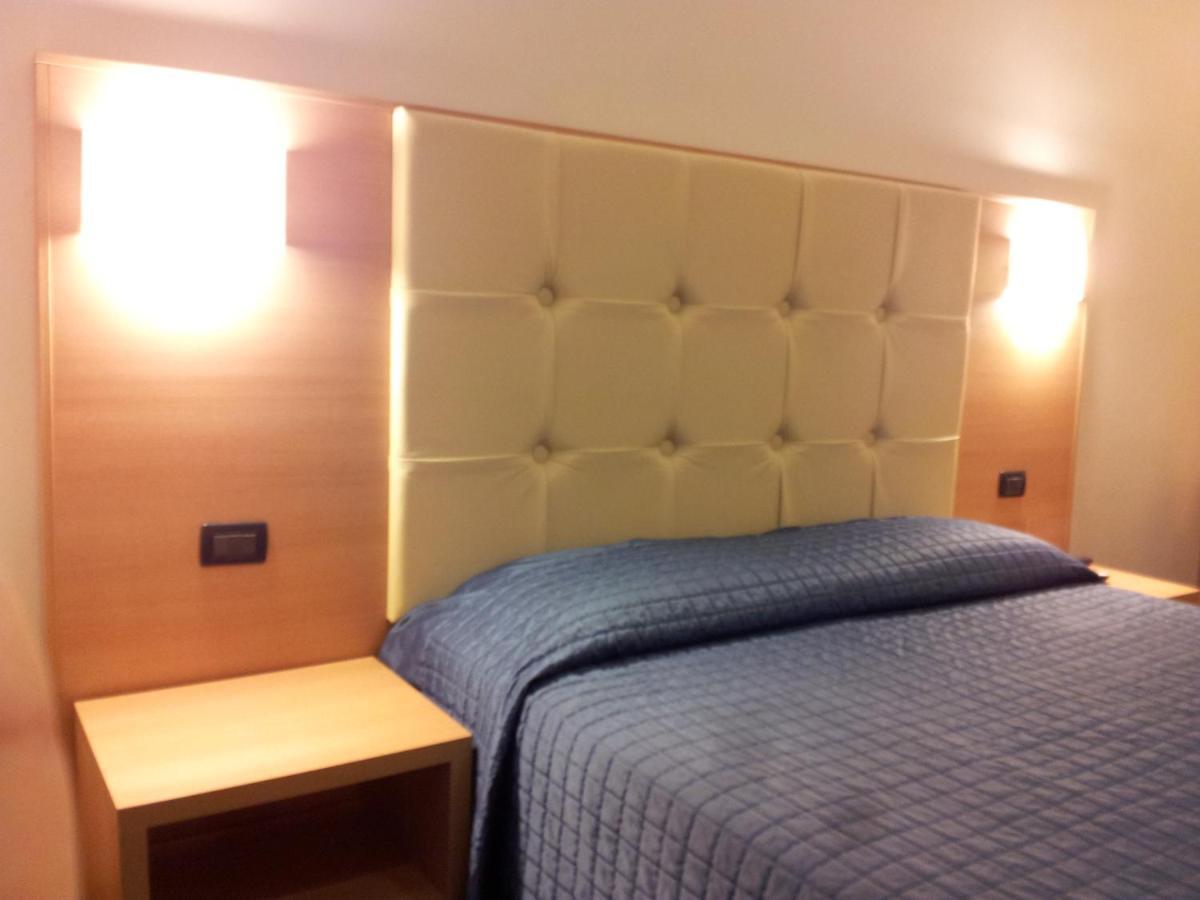 Cola Di Rienzo - In Guest house 2*