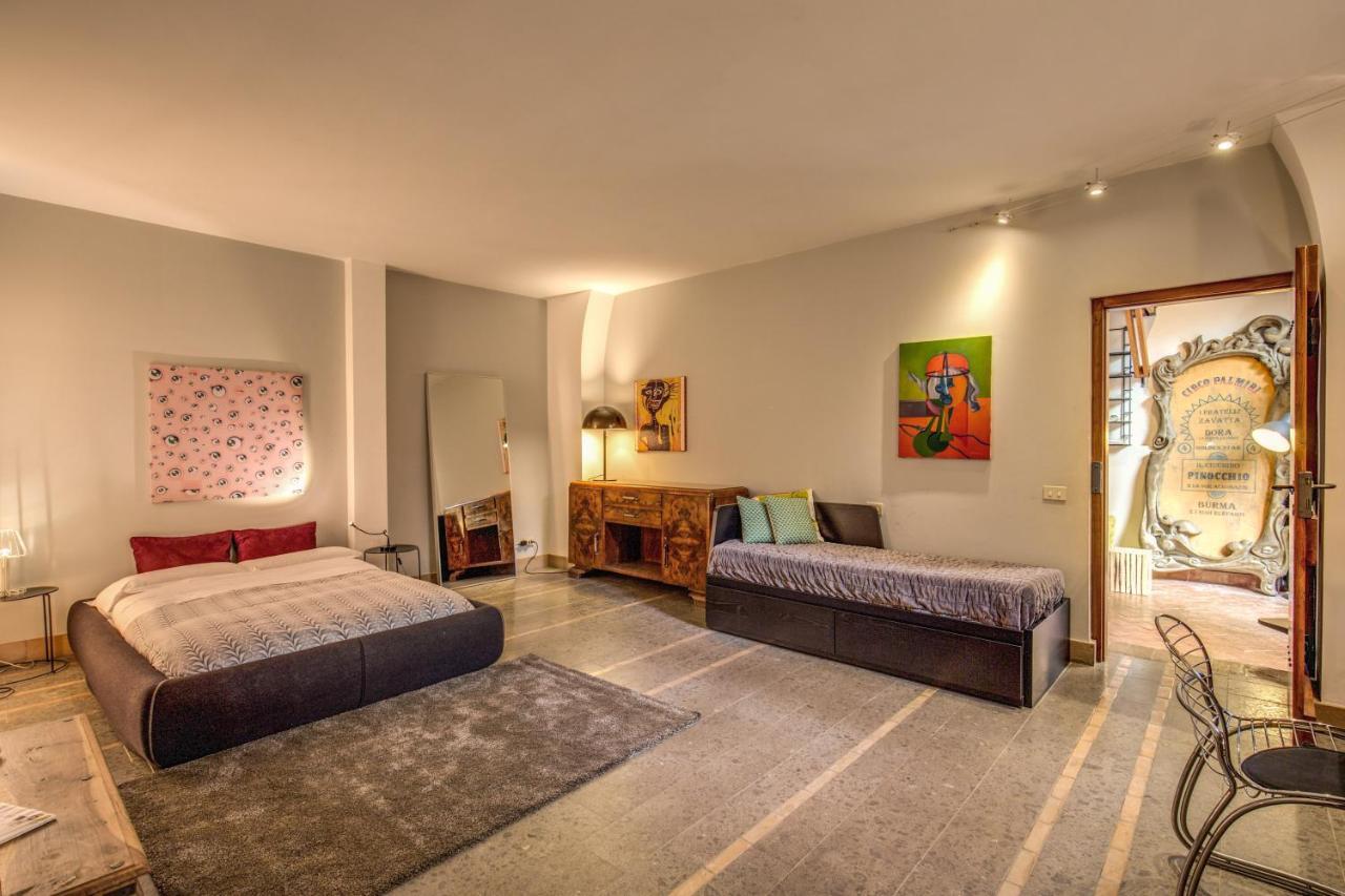 Trastevere Hyperloft & Garden Apartment Rome