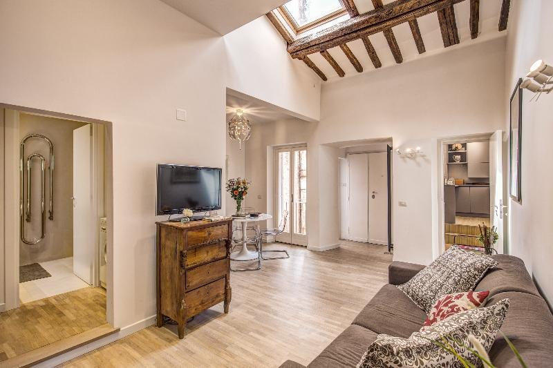 Orange Suites Roma