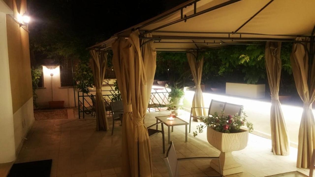 Garden House - Luxury - Only Self Check In Casa de hóspedes