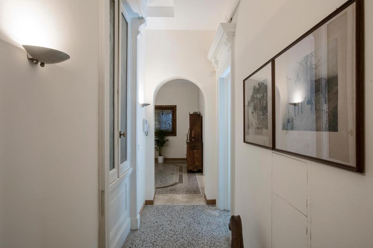 Flat Two * Rome