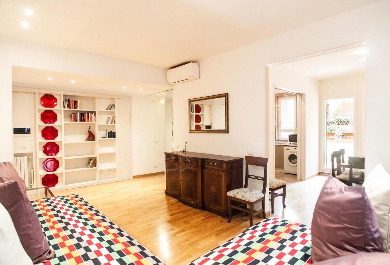 With Terrace Near Piazza Navona - Fromhometorome Apartment *