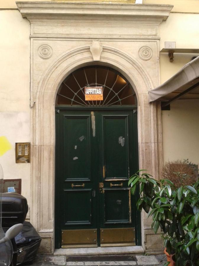 Piazza Barberini * Rome