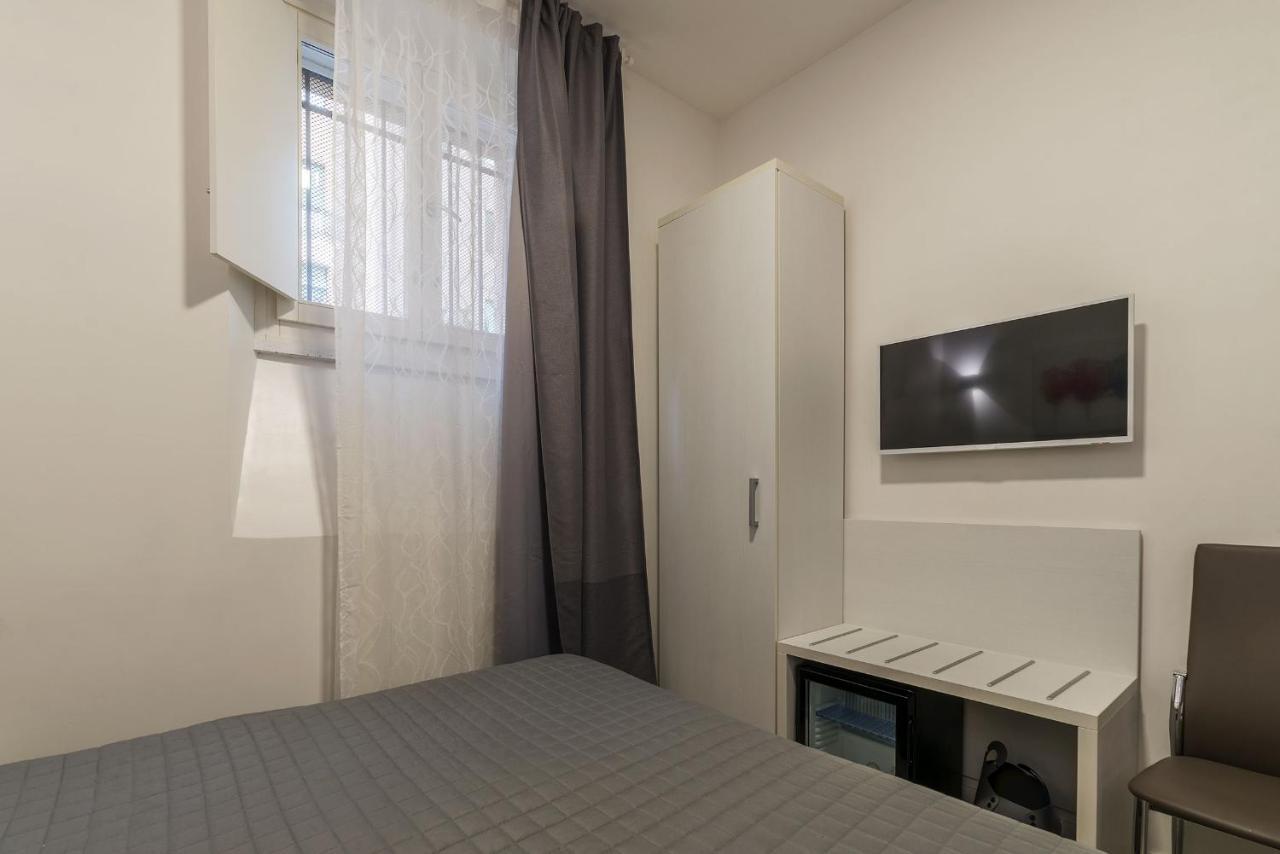 Domus Mazzini Bed & Breakfast Rome