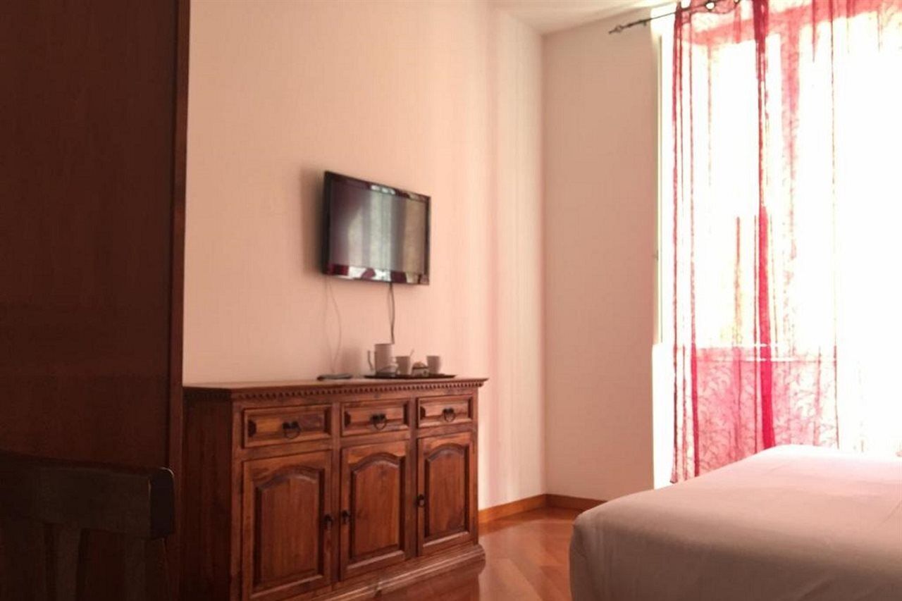 Nova Domizia Guest house Rome