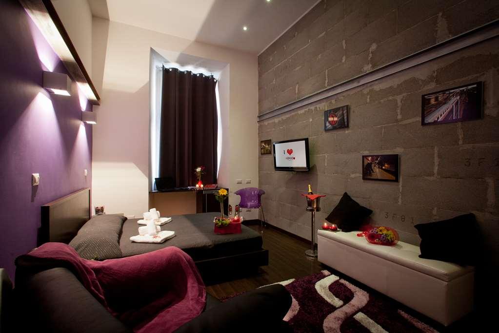 Chroma Italy - Chroma Pente Roma