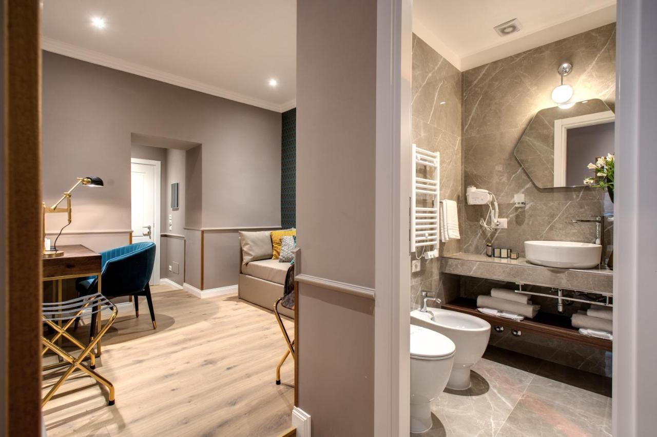 Tree Charme Parliament Boutique Hotel 3*