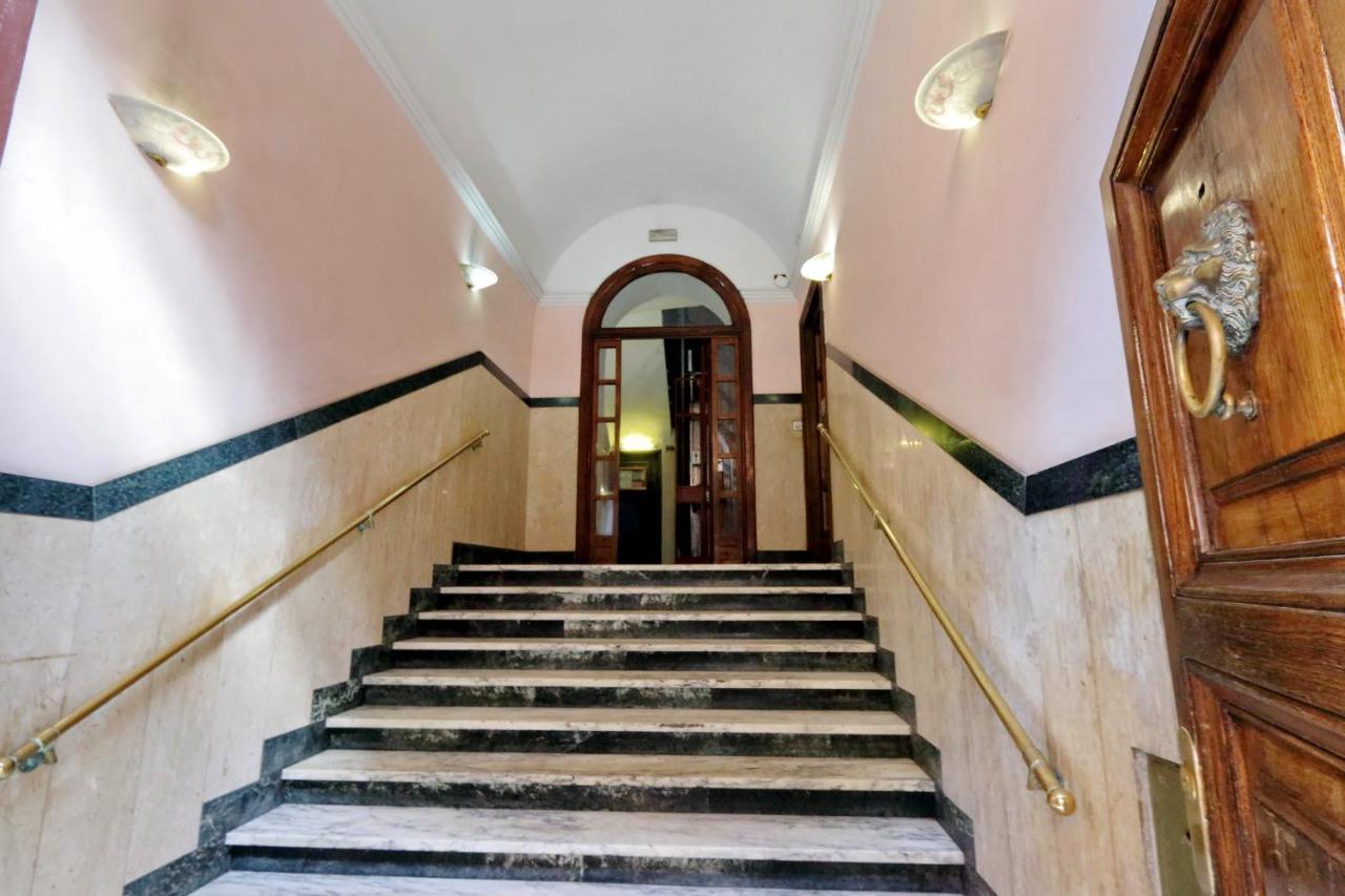 Relais Aquarium Couette-café Rome