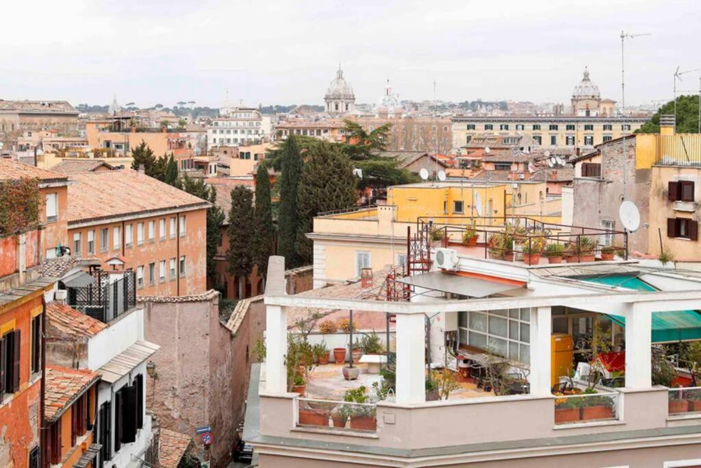 Apartment Black Enchanting Jacuzzi Trastevere - Collection Rome