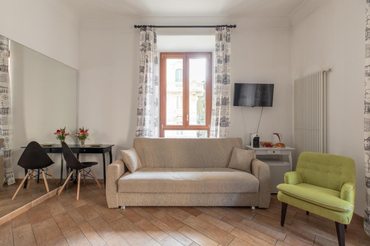 Flaminiarooms Bed & Breakfast