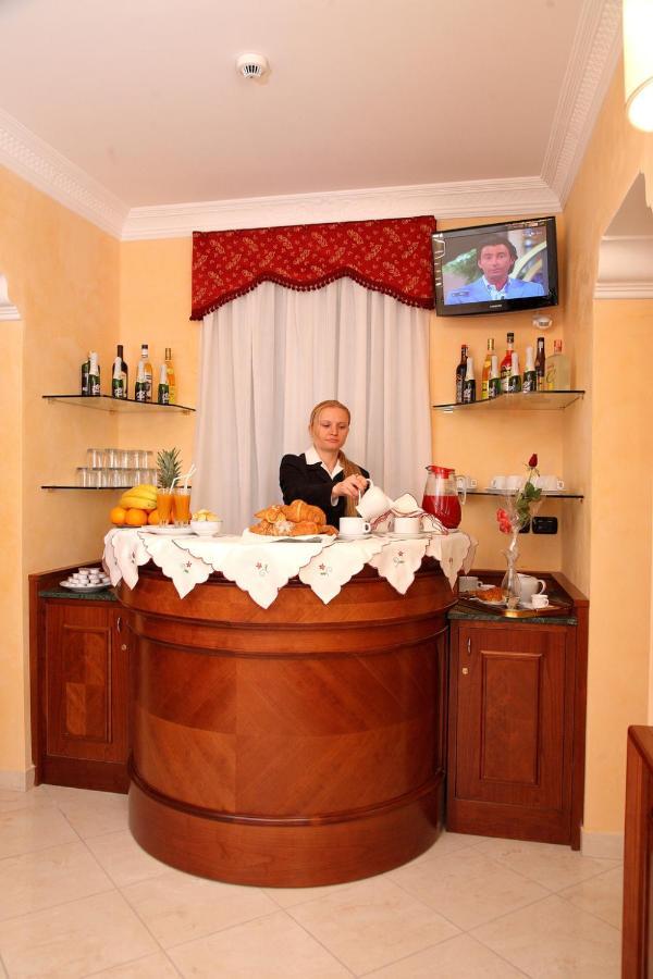 Couette-café Galaxy Rome