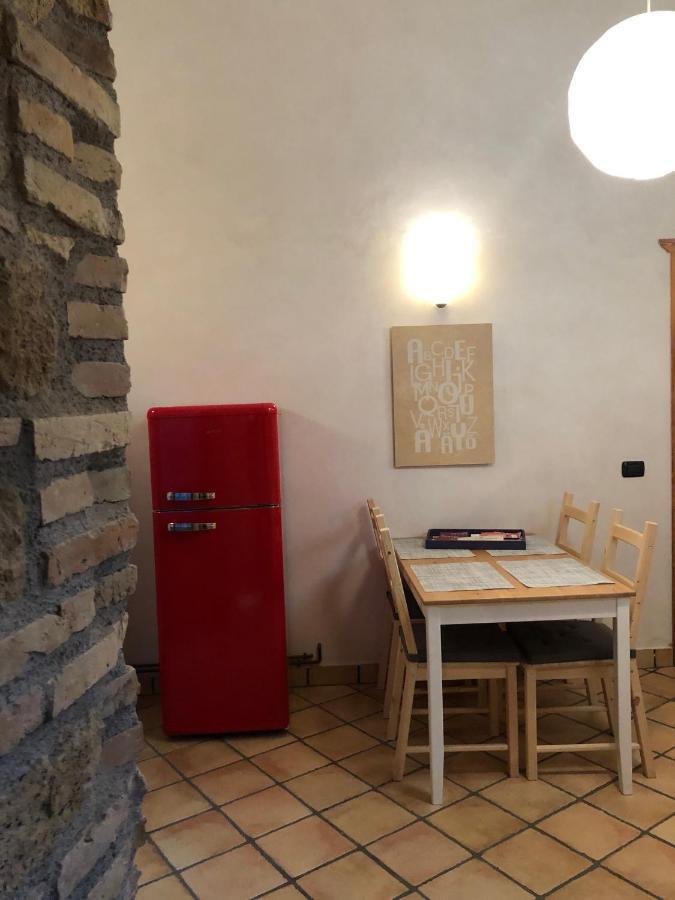 Bombetta House