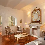 Condotti Corner Apartment Piazza Di Spagna