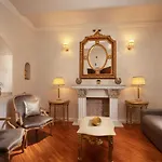 Condotti Corner Apartment Piazza Di Spagna