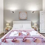 Monti Luxury
