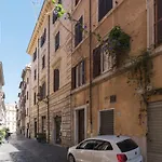 Campanella - 5 Minutes By Piazza Navona