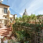 Navona Luxury And Historical Apartment