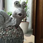 Guest House 64