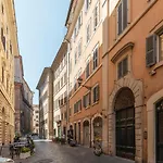 Largo Di Torre Argentina Cozy Studio